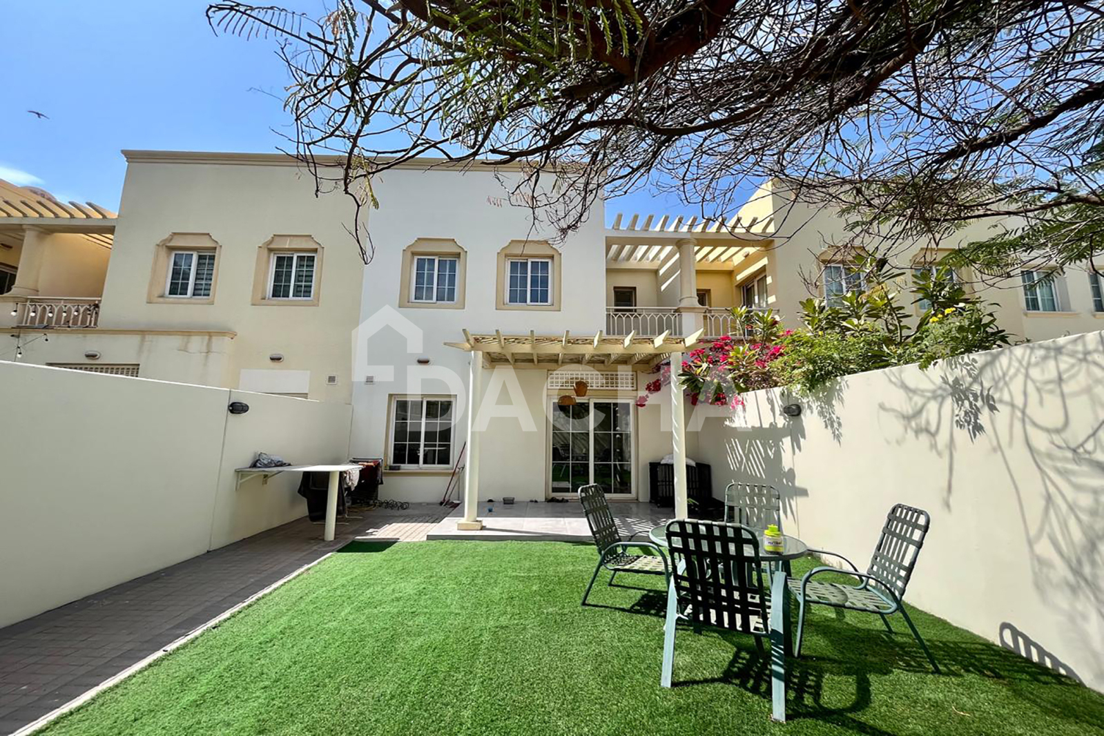 2 bedroom townhouse to rent - Dacha