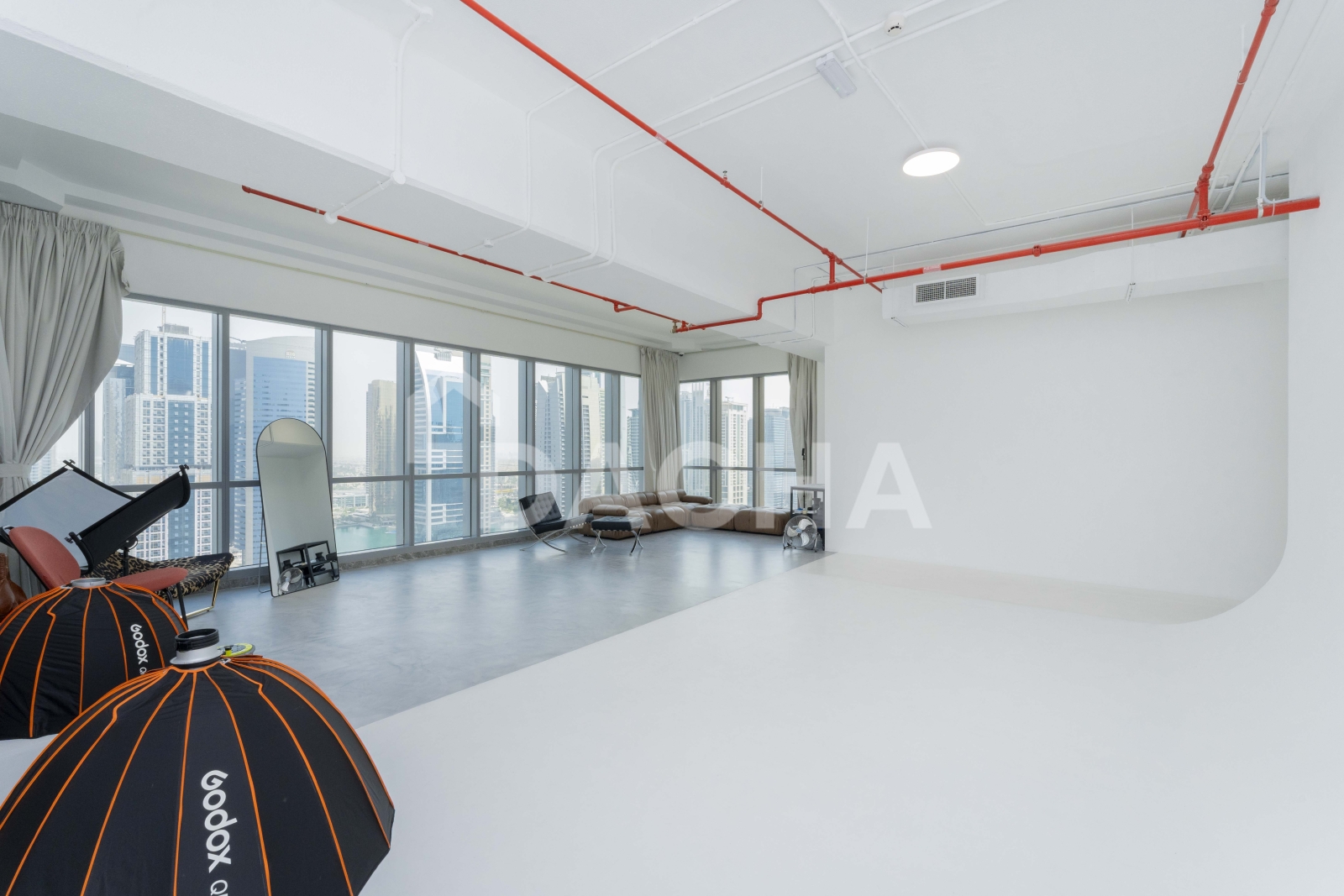 property to rent - Dacha