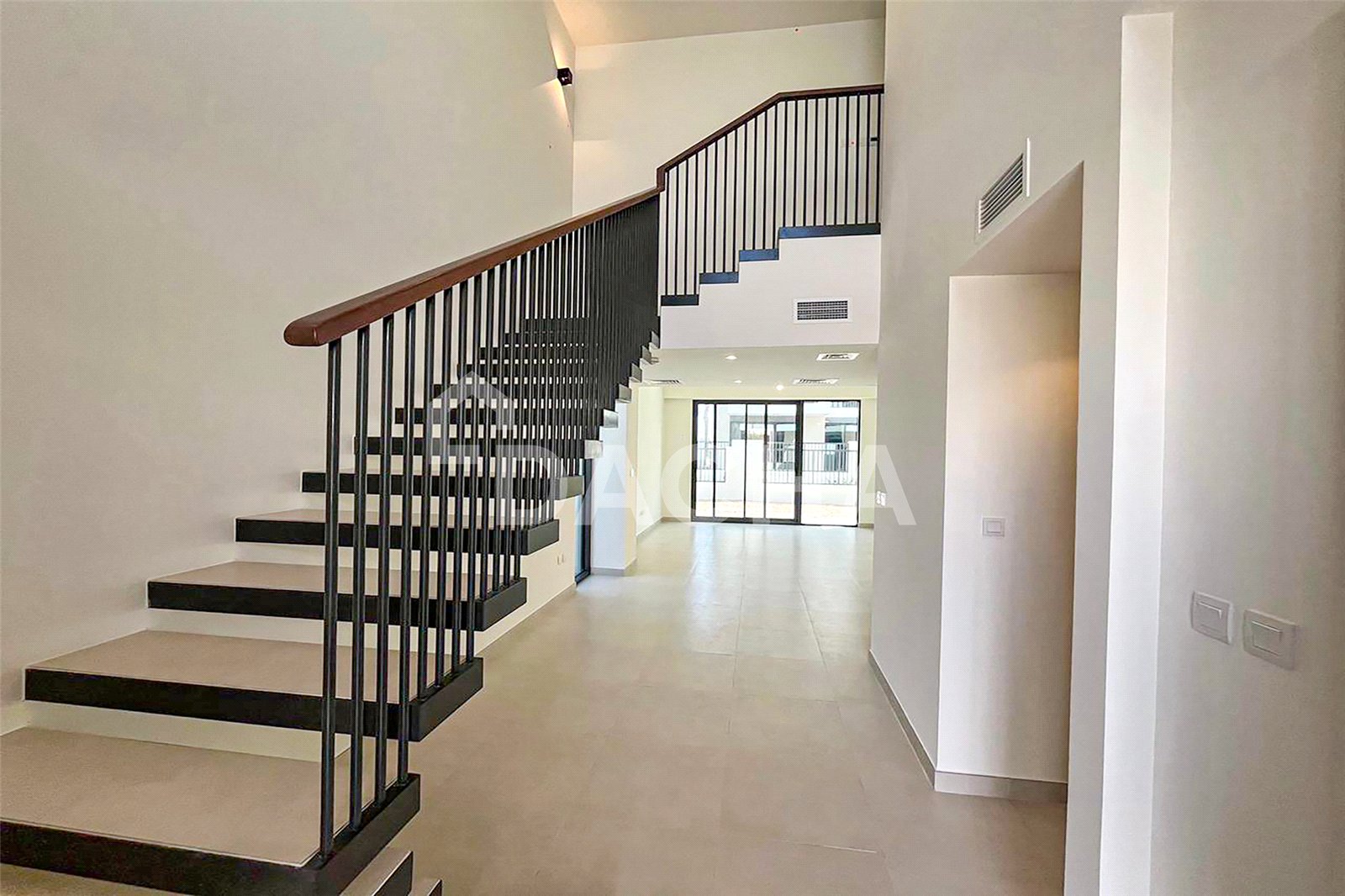 4 bedroom villa to rent - Dacha