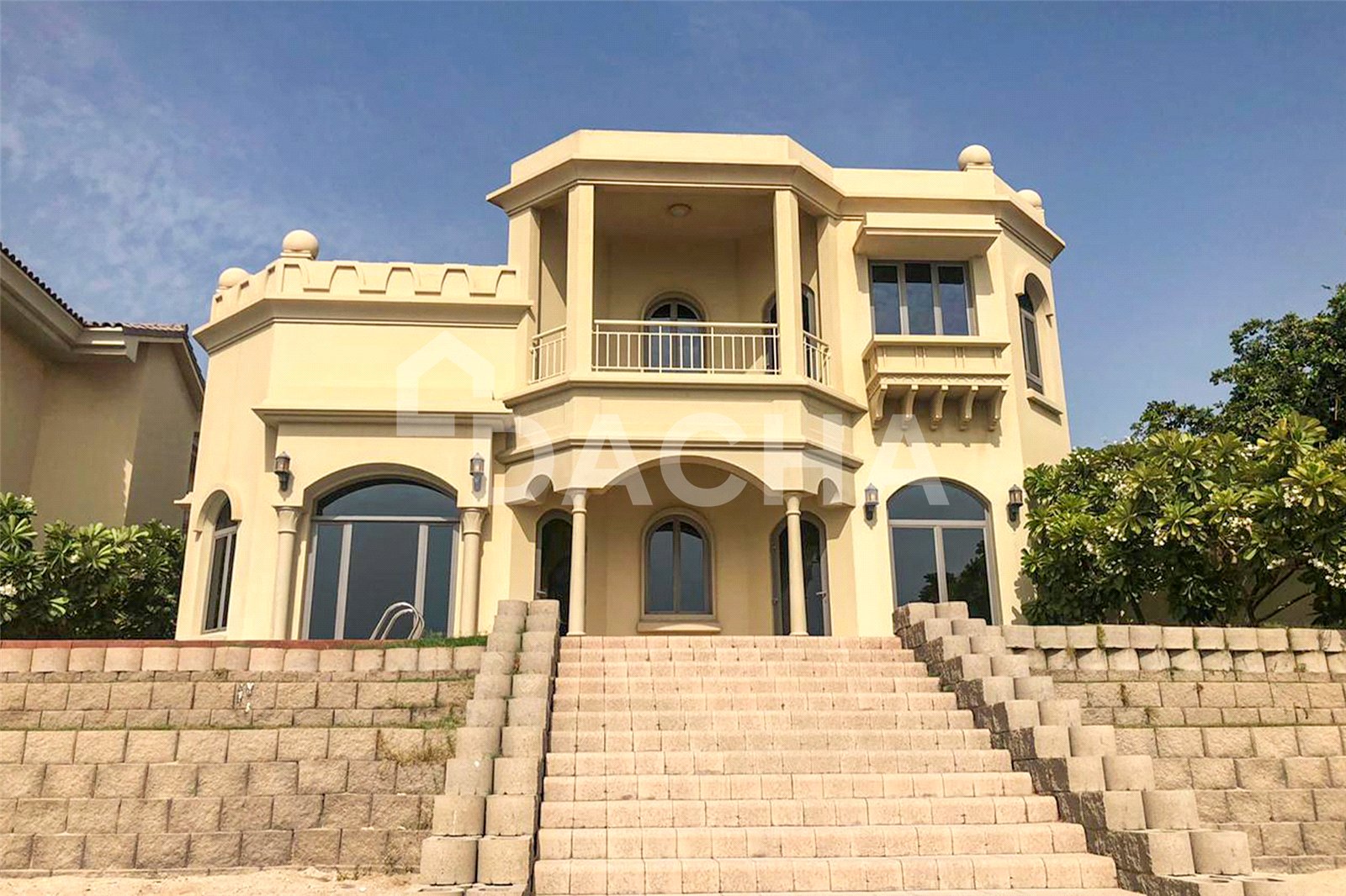 4 bedroom villa to rent - Dacha