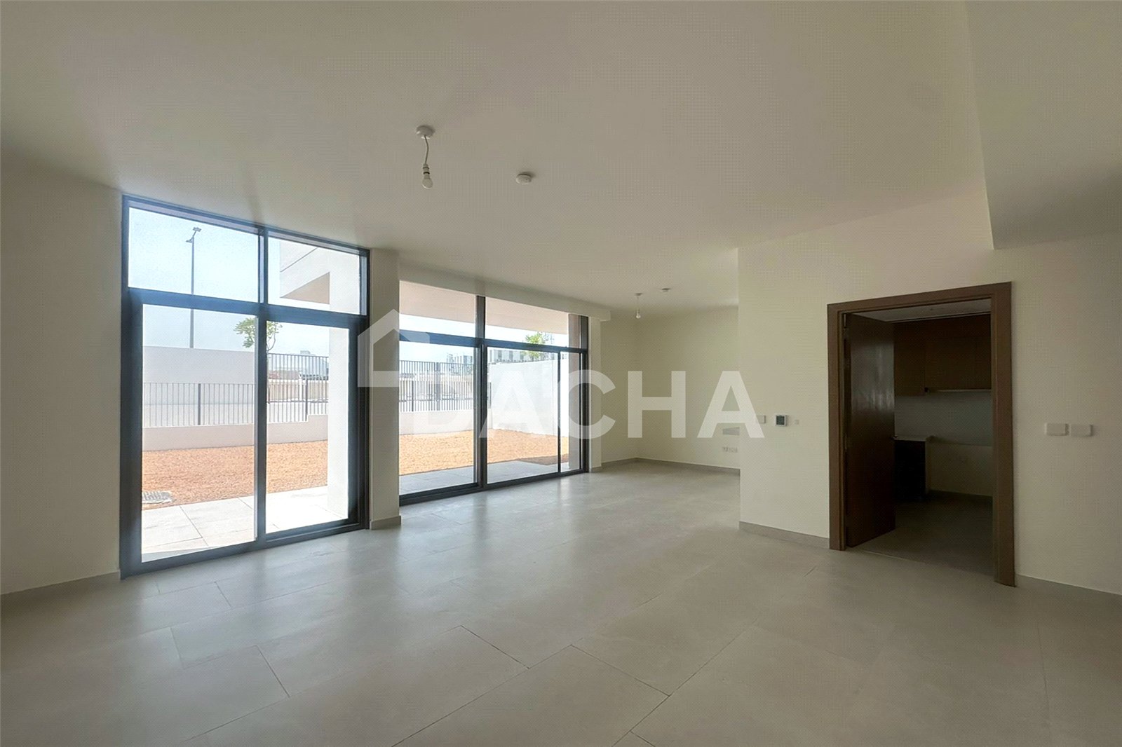 4 bedroom townhouse to rent - Dacha