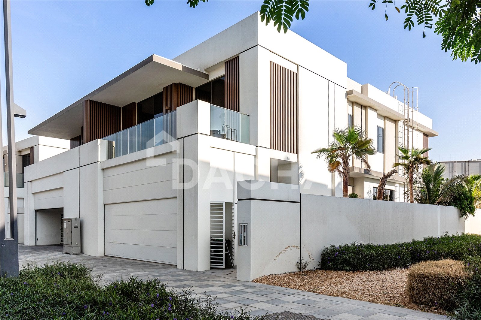 4 bedroom townhouse to rent - Dacha