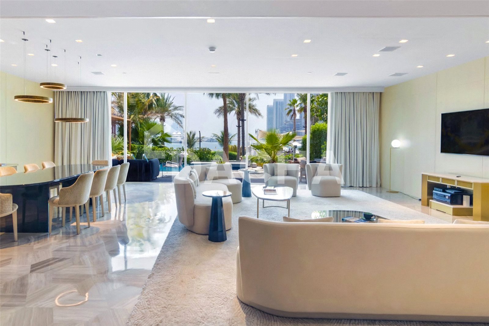 5 bedroom villa to rent - Dacha