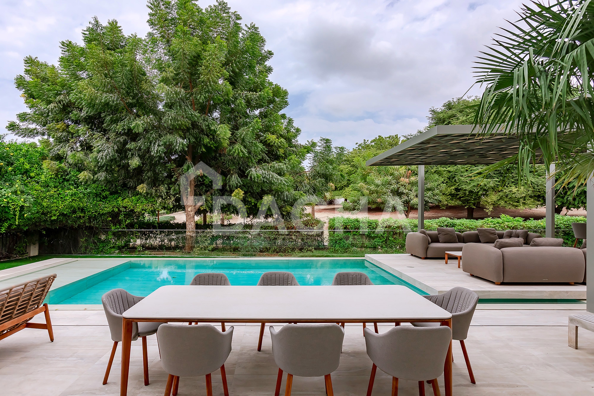 4 bedroom villa for sale - Dacha