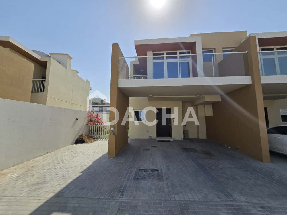 3 bedroom townhouse for sale - Dacha