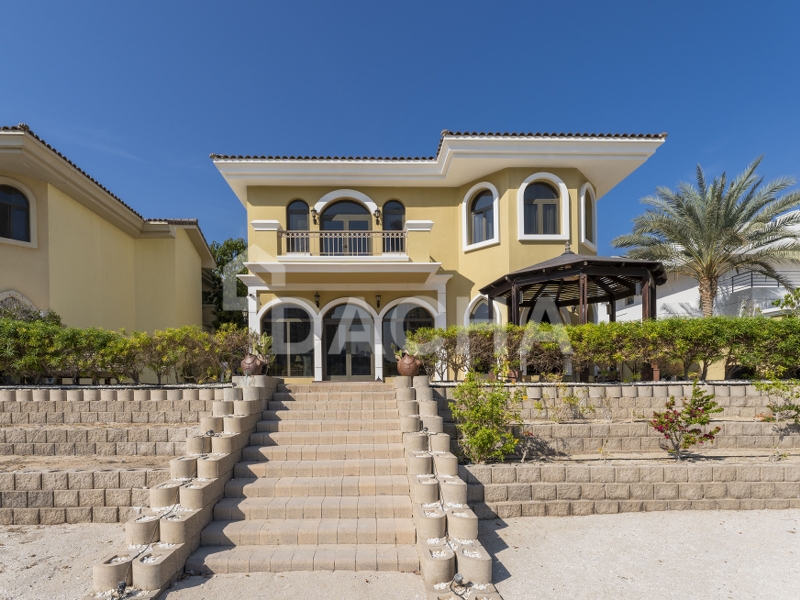 4 bedroom villa for sale - Dacha