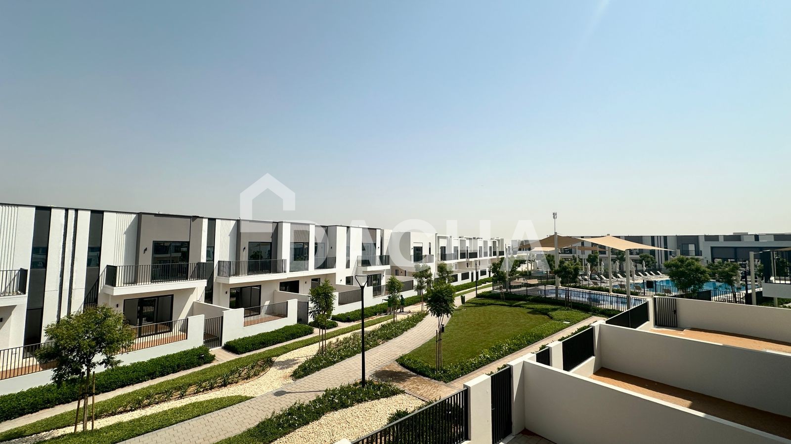 3 bedroom townhouse for sale - Dacha