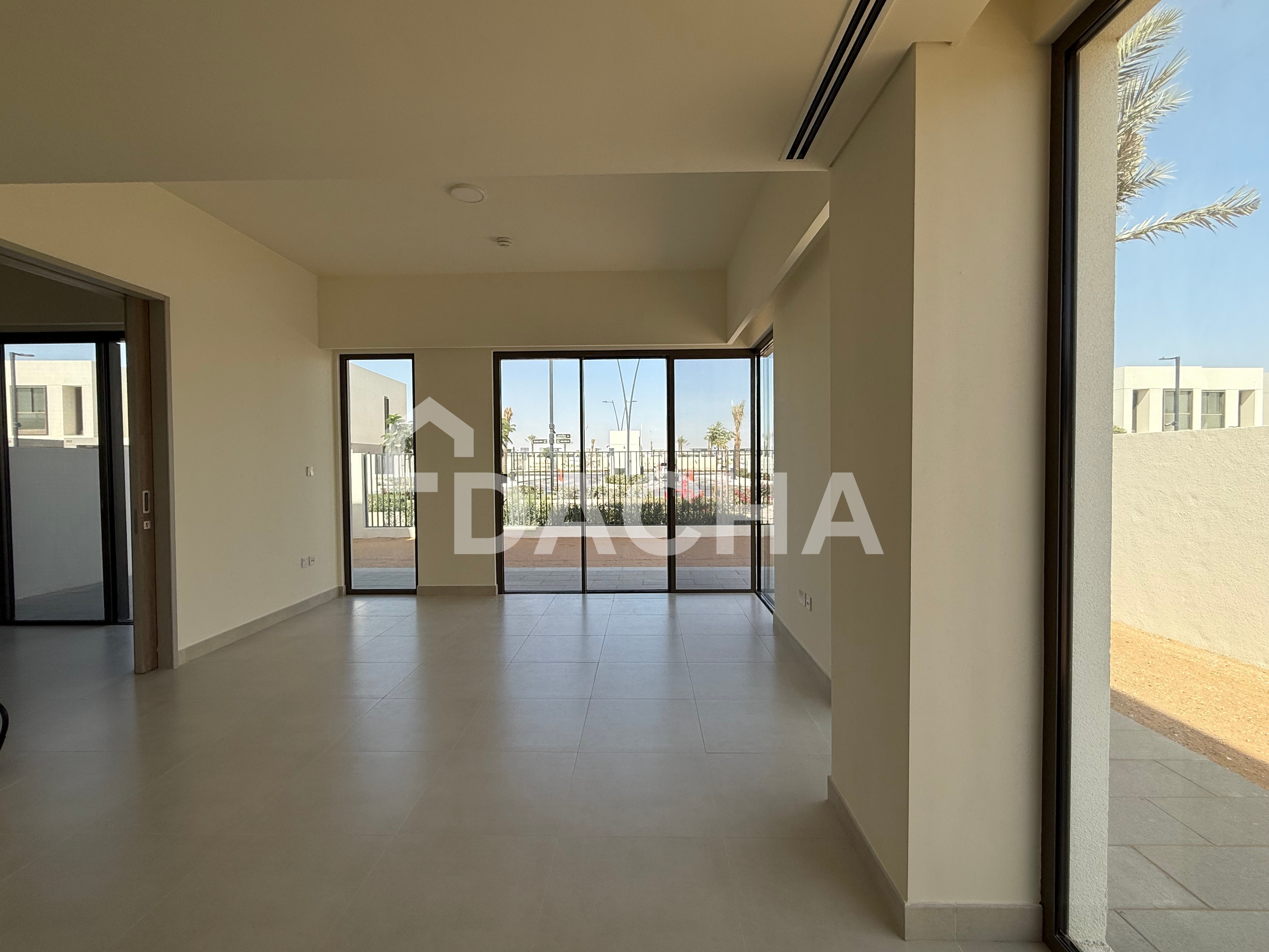 4 bedroom townhouse to rent - Dacha