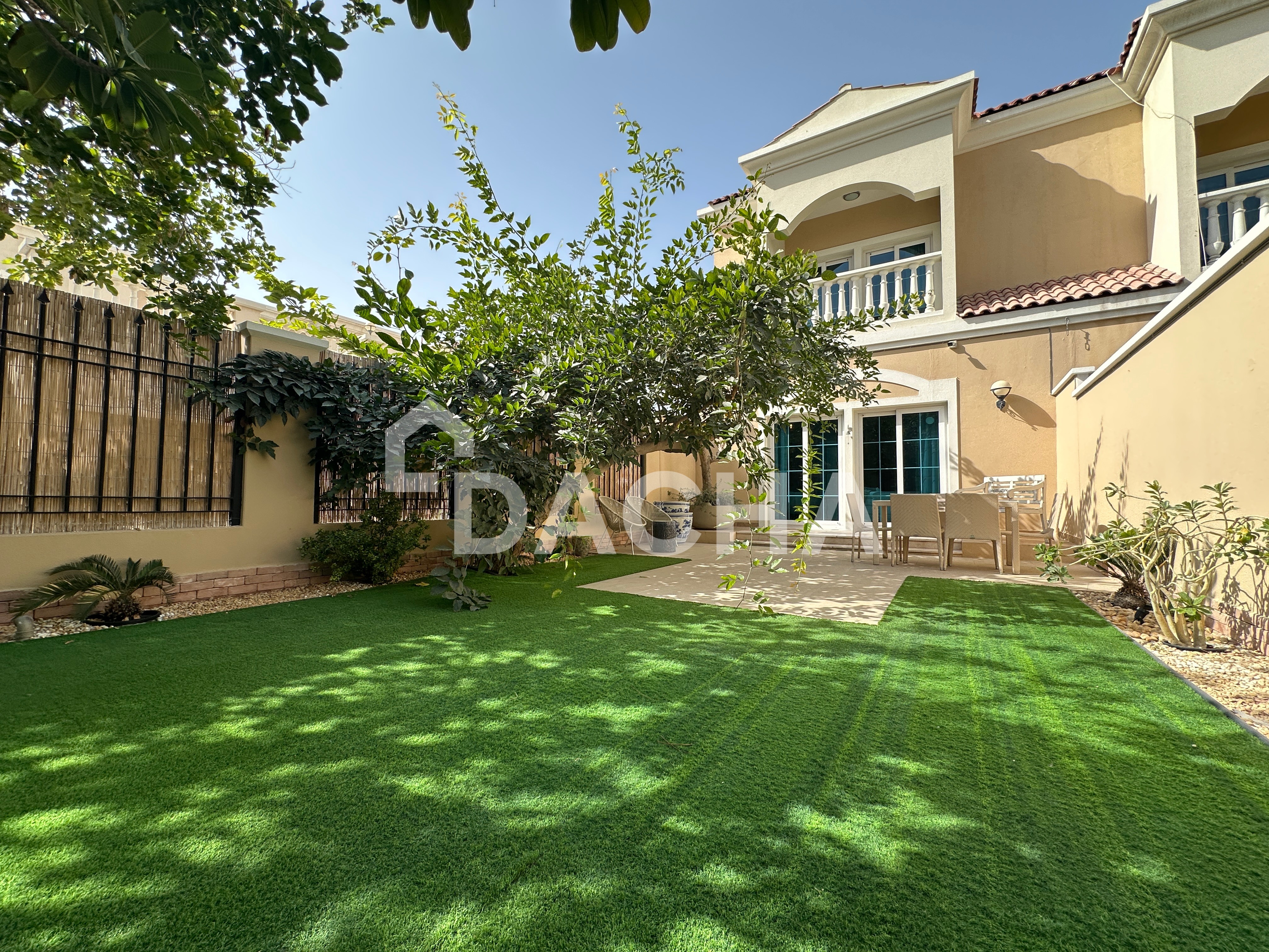 2 bedroom townhouse for sale - Dacha