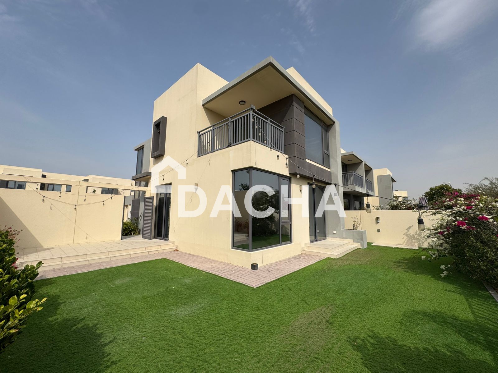 4 bedroom townhouse to rent - Dacha