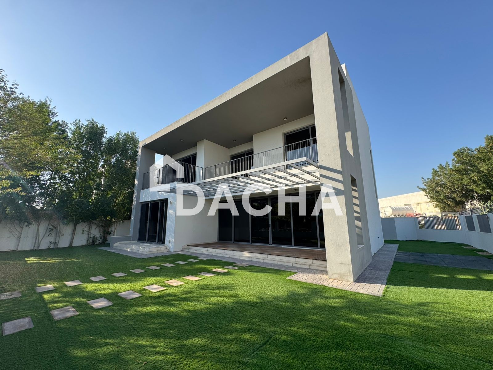 5 bedroom villa to rent - Dacha