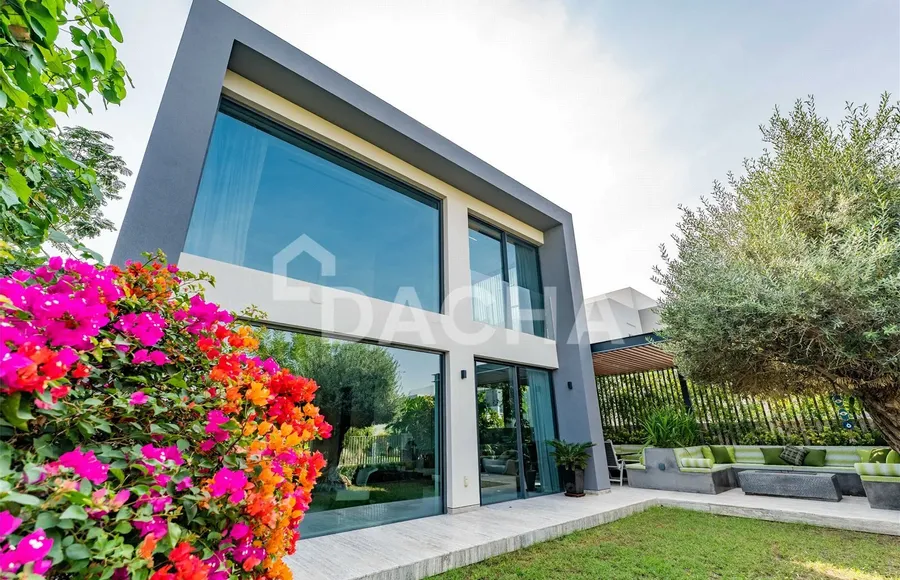 4 bedroom villa for sale - Dacha