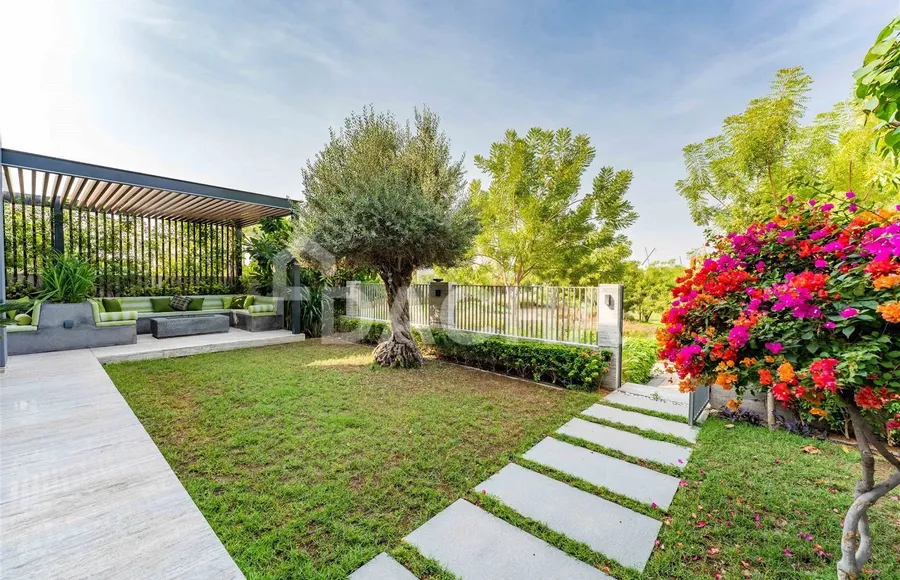4 bedroom villa for sale - Dacha