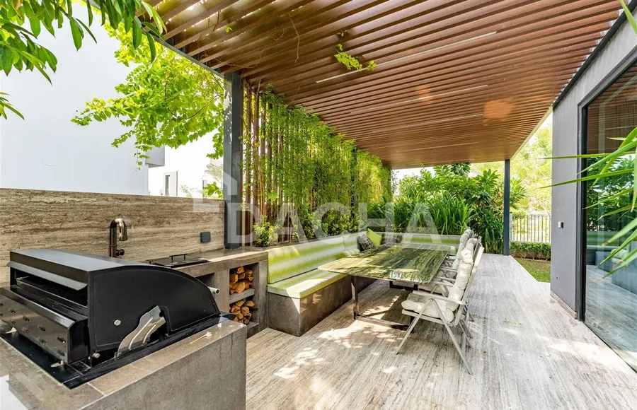 4 bedroom villa for sale - Dacha