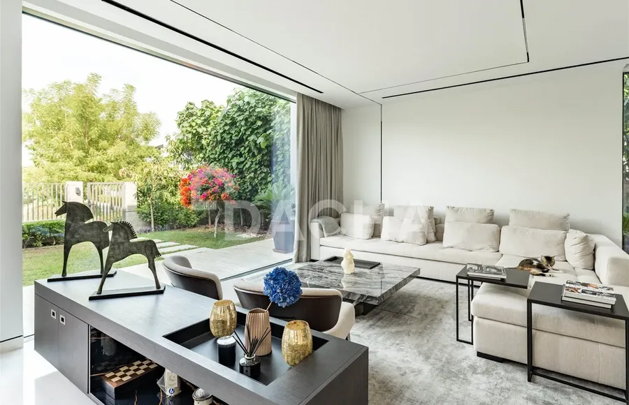 4 bedroom villa for sale - Dacha