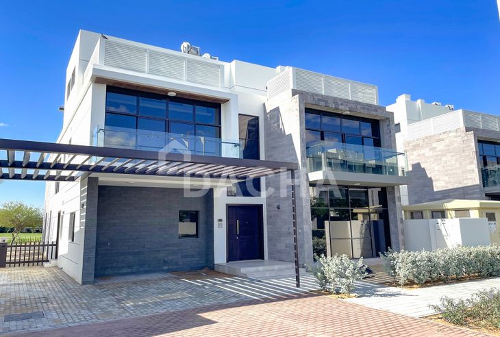 5 bedroom villa for sale banner - Dacha