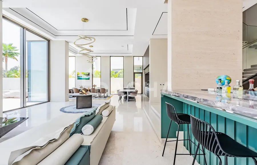 6 bedroom villa for sale - Dacha