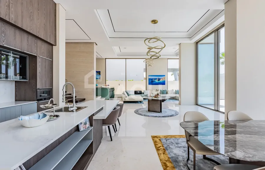 6 bedroom villa for sale - Dacha