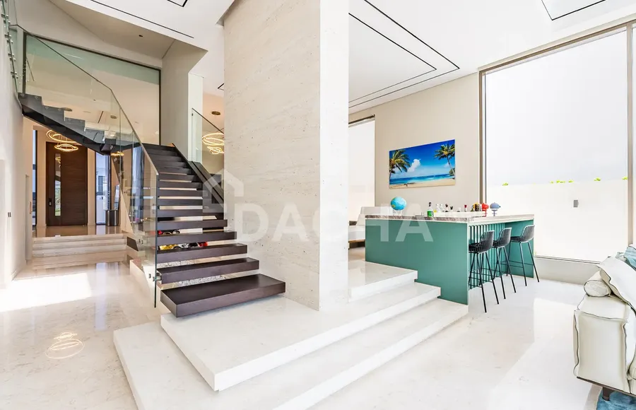 6 bedroom villa for sale - Dacha