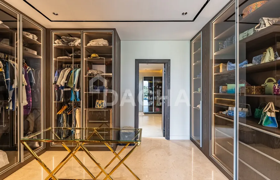 6 bedroom villa for sale - Dacha