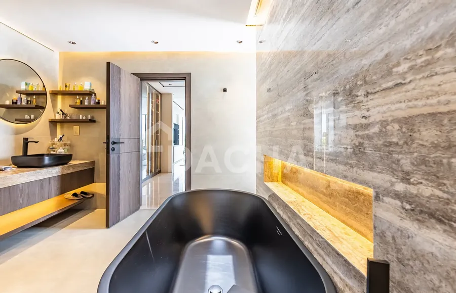 6 bedroom villa for sale - Dacha