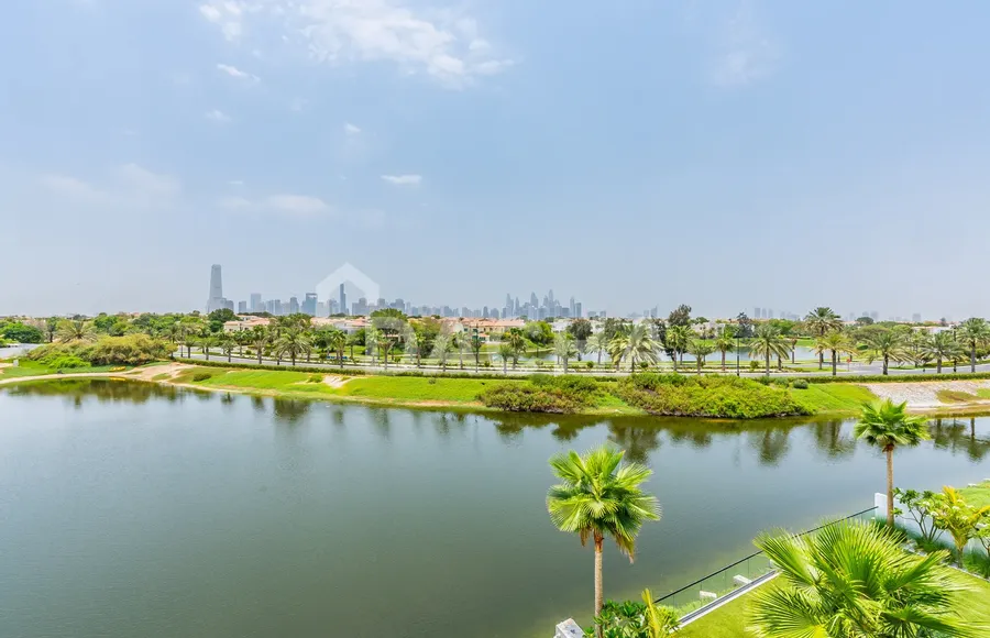 6 bedroom villa for sale - Dacha