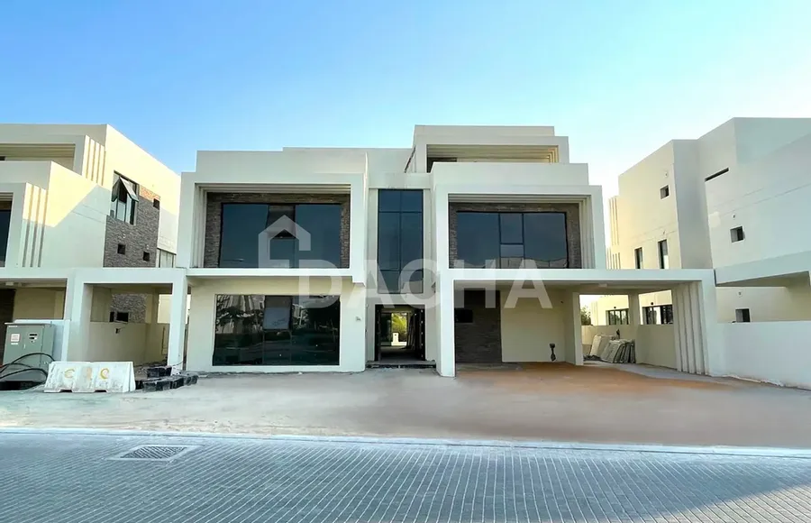 8 bedroom villa for sale - Dacha