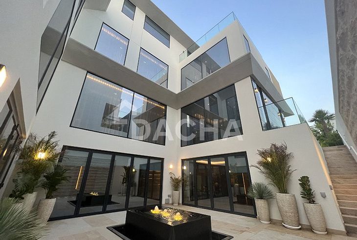 7 bedroom villa for sale banner - Dacha