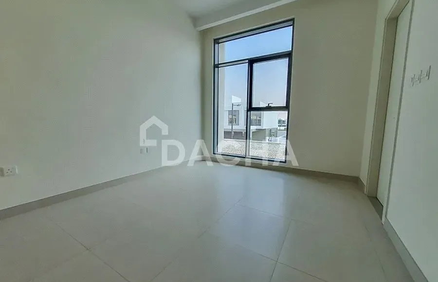4 bedroom villa to rent - Dacha