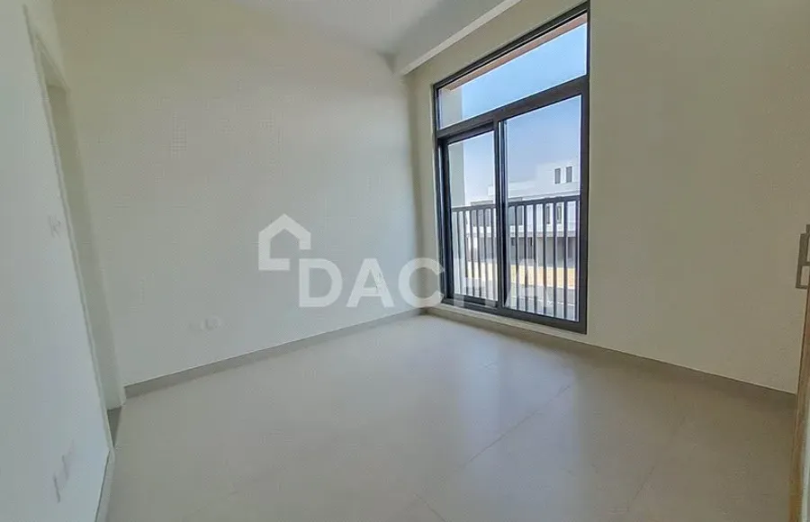 4 bedroom villa to rent - Dacha