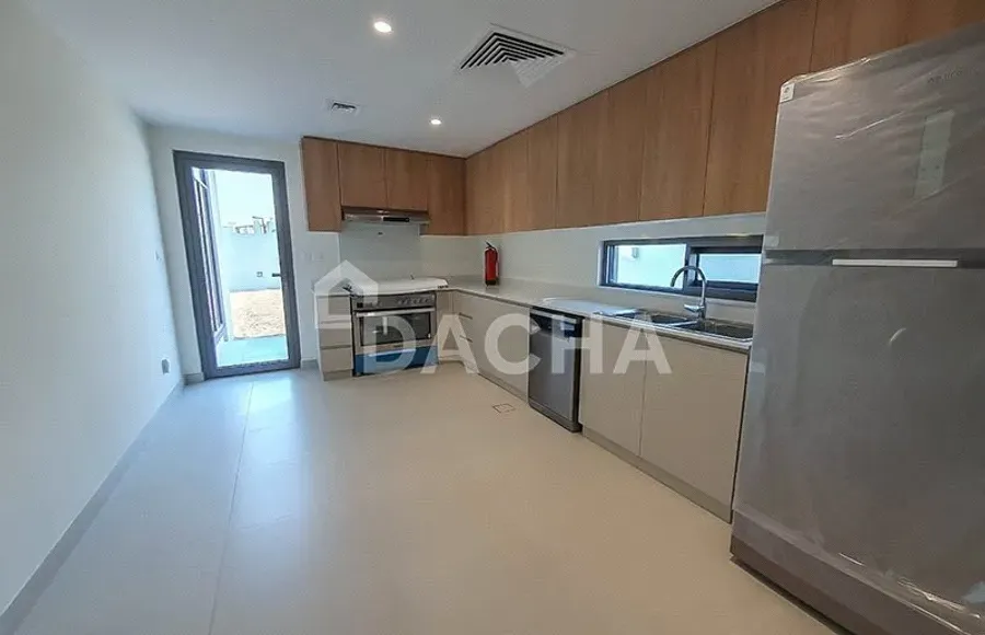 4 bedroom villa to rent - Dacha