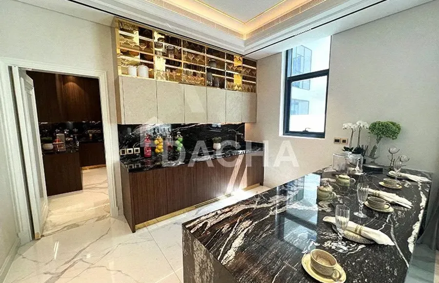 6 bedroom villa for sale - Dacha