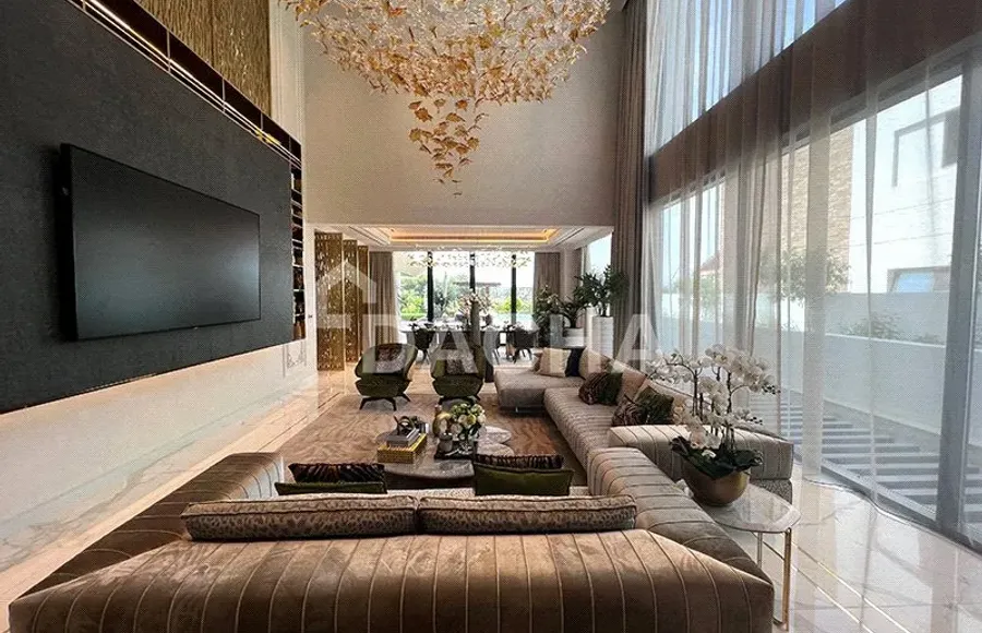 6 bedroom villa for sale - Dacha