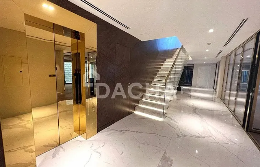 6 bedroom villa for sale - Dacha