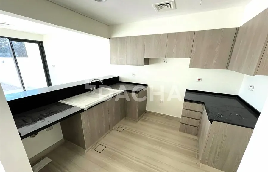 3 bedroom townhouse to rent - Dacha