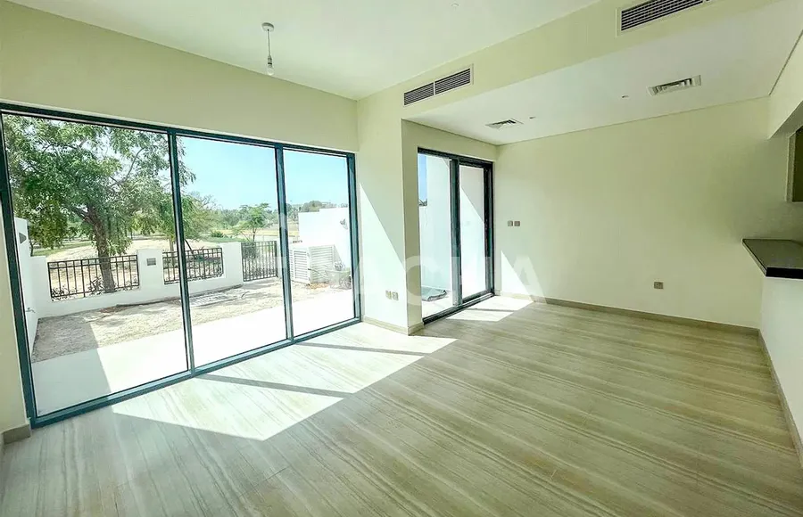 3 bedroom townhouse to rent - Dacha
