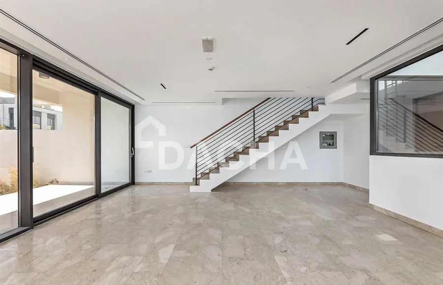 4 bedroom villa for sale - Dacha
