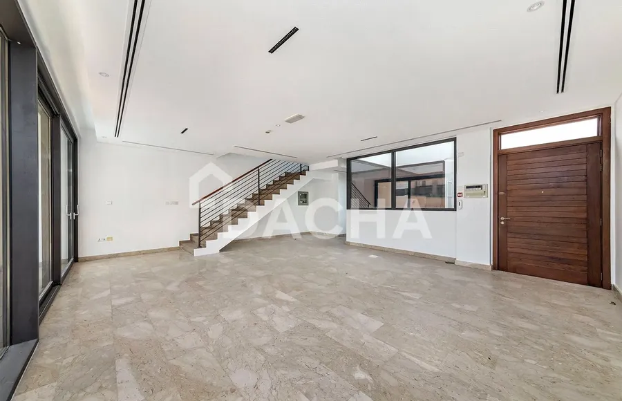 4 bedroom villa for sale - Dacha