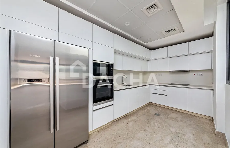 4 bedroom villa for sale - Dacha