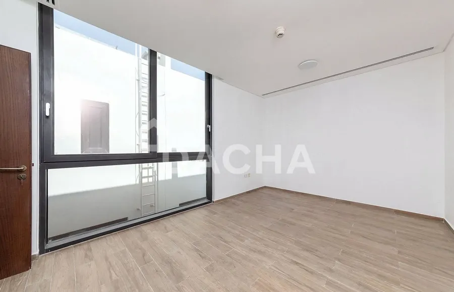 4 bedroom villa for sale - Dacha