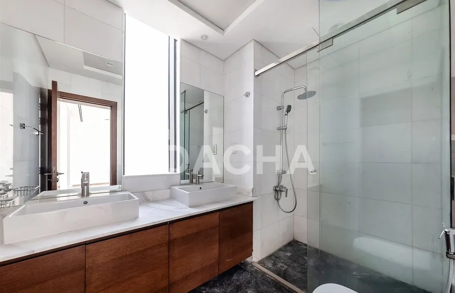 4 bedroom villa for sale - Dacha