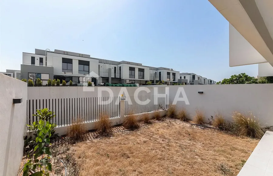 4 bedroom villa for sale - Dacha