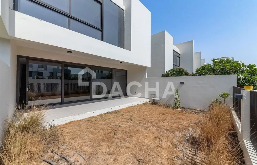 4 bedroom villa for sale - Dacha