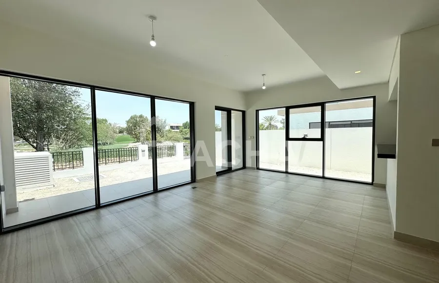 4 bedroom villa to rent - Dacha