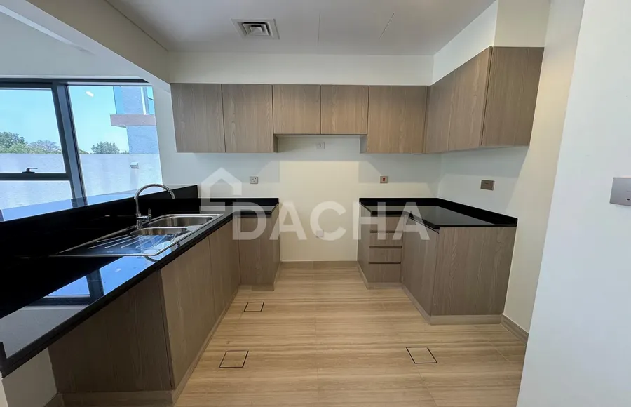 4 bedroom villa to rent - Dacha
