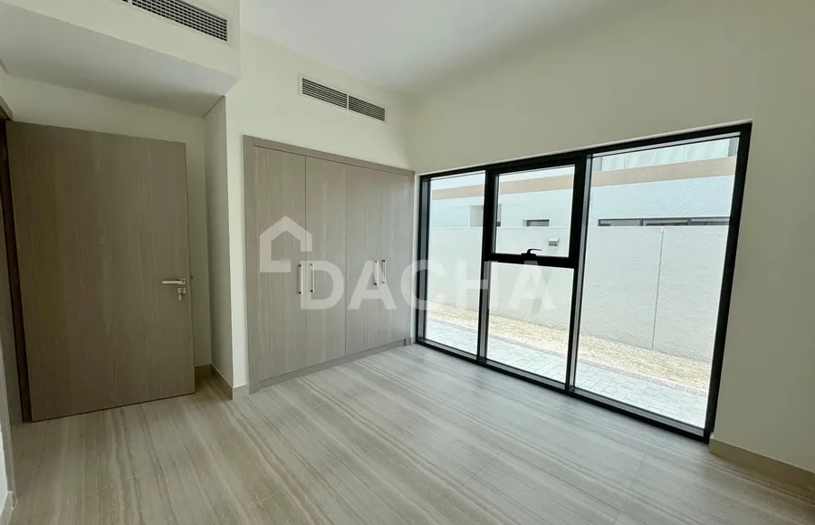 4 bedroom villa to rent - Dacha