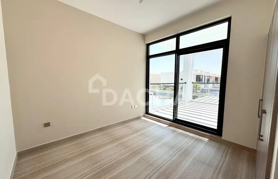4 bedroom villa to rent - Dacha