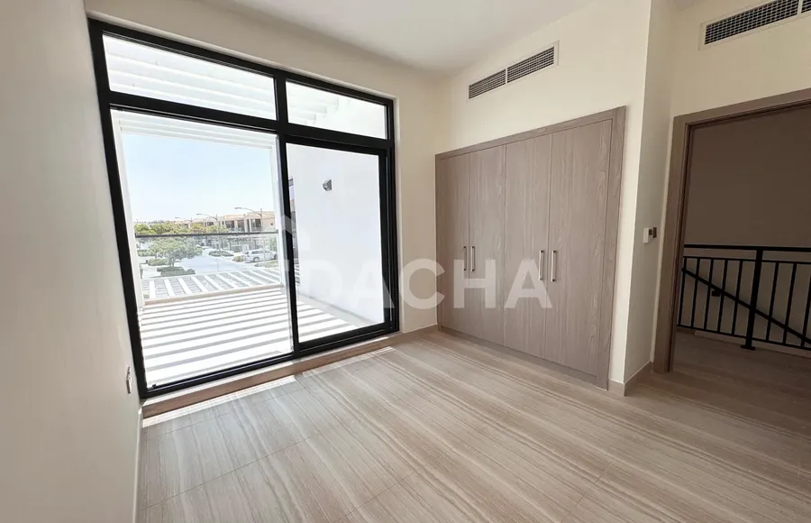 4 bedroom villa to rent - Dacha