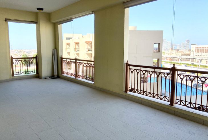 3 bedroom apartment for sale banner - Dacha