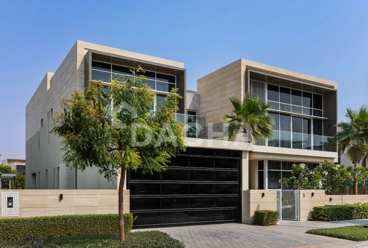 6 bedroom villa for sale banner - Dacha